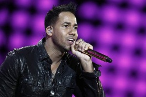Desde el inicio, 'The King' demostr� su habilidad con la bachata y anim� el ambiente con temas como 