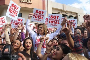 La senadora con licencia al momento de ser 
