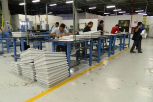 Crece economa 2.6% en cuarto trimestre de 2014 Con cifras ajustadas por estacionalidad, el crecimiento de la economa respecto al trimestre inmedia