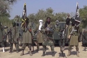 Combatientes del grupo islamista Boko Haram mataron a m�s de 100 personas en un ataque contra la loc