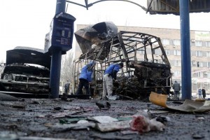 Bombardeo alcanza un hospital en Donetsk Estos nuevos bombardeos se producen mientras en Minsk estn reunidos los lderes de Ucrania, Rusia,