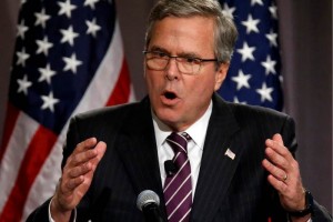 El ex gobernador de Florida, Jeb Bush habla en el Consejo de Chicago sobre Asuntos Globales