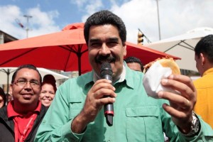 Gobierno de Venezuela toma cadena de mercados La cadena de pequeos mercados Da Da pasarn al control de la red estatal dentro de un endurecimi