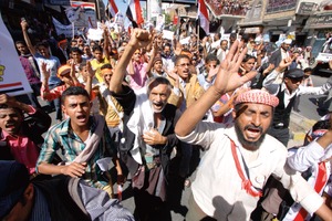 Yemen�es protestan en las calles contra r�gimen hut�