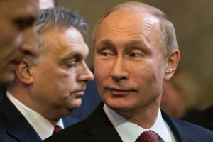 Poco probable una guerra entre Rusia y Ucrania: Putin En una estrevista para un sitio web el presidente ruso mencion que es muy poco probable una guerra