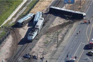 Las autoridades dijeron que el tren hab�a anticipado el impacto y comenzado protocolos de emergencia