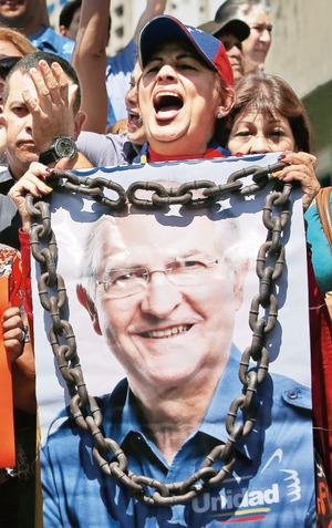 Casa Blanca pide a Caracas dejar de Casa Blanca pide a Caracas dejar de