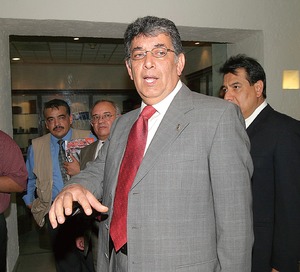El avi�n no es m�o, me lo prestan unos amigos: Murat