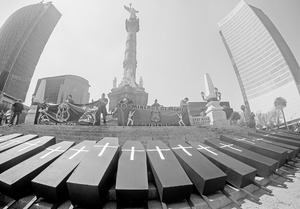 Piden rescatar los cuerpos de mineros