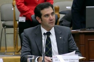 Lorenzo C�rdova, presidente del INE, fija su postura sobre el abandono de la sesi�n que hizo un bloq