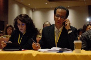 El delegado con licencia Alejandro Fern�ndez y el diputado federal Jos� Luis Mu�oz acusaron a Ren� B