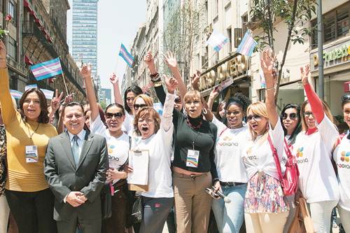 Piden considerar identidad de transg�neros en comicios