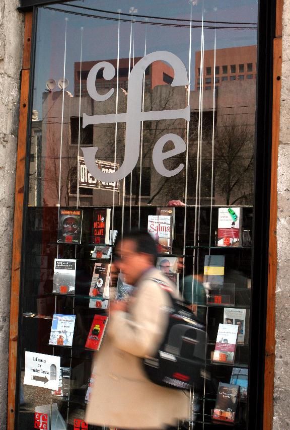 La editorial mexicana buscar� salir avante con el galard�n por sobre casas como la belga Clavis Publ