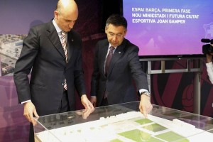 Niegan responsabilidad de Vilanova por caso Neymar Bartomeu (der.) era vicepresidente en el momento de la contratacin del brasileo Neymar.