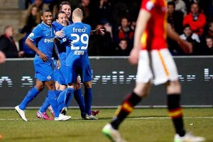 Primer gol del mexicano con el cuadro hol�ndes. 