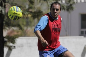 Coinciden personajes del futbol que es lo que alimentar�a el voto por 'Cuau'