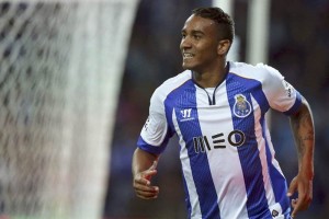Desmienten acuerdo entre Porto y el Real Madrid por Danilo Danilo tiene una clusula de 50 millones euros hasta junio del 2016.