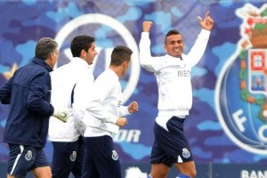 Danilo regresa a los entrenamientos de la escuadra lusa