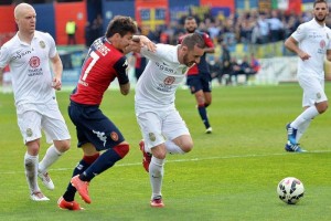 El Verona totaliz� 28 puntos y se alej� de la zona de descenso. 