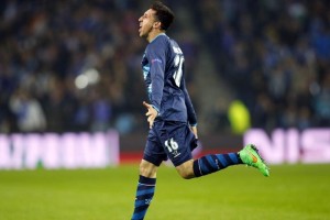 <b>Video</B> Golazo de Herrera encamina triunfo del Porto Herrera anot el gol de la calma y el pase para el Porto