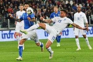 La selecci�n italiana no pudo mantener la victoria en su casa