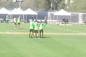 Juan Carlos Medina en su primer entrenamiento con el Tri