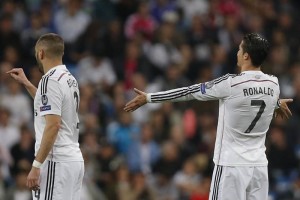 Real Madrid pas� uno de los peores momentos, pero lo hecho antes le vali� el pase