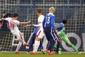 El arquero esmeralda entr� en el segundo tiempo del encuentro