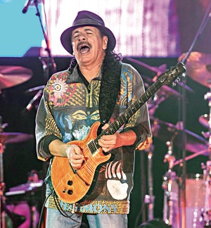 Santana regala guitarrazos de paz