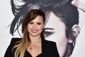 Demi Lovato cumple tres aos sin consumir alcohol Agradeci el apoyo de su familia, amigos y su novio