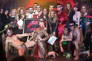 <i>Las lagartonas</i> llenan de risas a <i>The Hole</i> <i>Las lagartonas</i> llenan de risas a <i>The Hole</i>