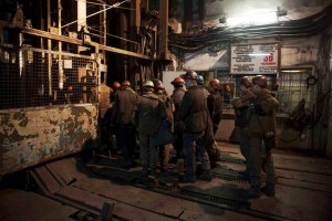 Recuperan nueve cuerpos tras explosin en mina en Donetsk Funcionarios de la mina dijeron que la explosin no estaba relacionada con los enfrentamientos de la