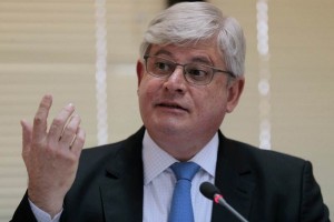 La oficina del fiscal general no dio a conocer los nombres de los pol�ticos que ser�n investigados