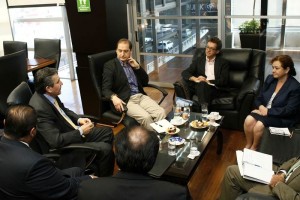 Analizan mbudsman y CIDH caso Ayotzinapa Gonzlez Prez refrend la voluntad de la Comisin Nacional de los Derechos Humanos (CNDH) de trabaj