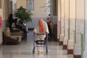 La directora de la OMS urgi a los pases a invertir ms en las investigacin sobre la demencia sen