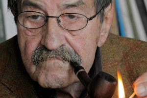 Leonardo Padura elogia la conciencia crtica de Gnter Grass Gnter Gras, considerado el ms importante autor en lengua alemana de la posguerra, alcanz fama mun