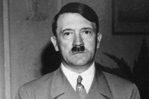 Basti sostiene que Hitler no se suicid en Alemania tras perder la guerra sino que se traslad a Esp