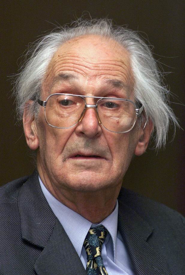 Muere el historiador e hispanista britnico Raymond Carr Carr fue referente primordial para el conocimiento de la historia de los dos ltimos siglos de Espa