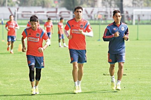 Leones, con las u�as, pero a salvo