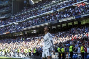 Cristiano Ronaldo anot� cinco de los nueve goles con los que el Real Madrid se impuso ante el Granad
