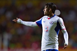 El delantero de Cruz Azul niega cualquier tipo de ofensa