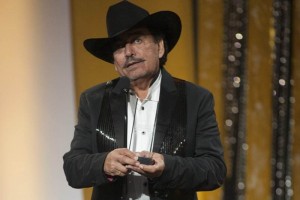 El cantante no deseaba ingresar al hospital, pero su familia decidi� que era lo mejor