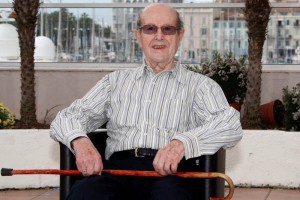 Muere a los 106 aos el director Manoel de Oliveira El cineasta portugus Manoel de Oliveira posa durante el pase grfico de la pelcula