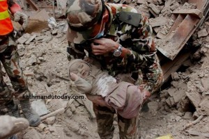 El ni�o, que responde al nombre es Sonit Awal, fue rescatado y atendido por m�dicos quienes reportar