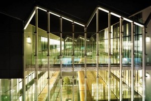 Tortona, el barrio de Miln que encandila al mundo de la moda Este es el edificio de Ermenegildo Zegna en Va Savona