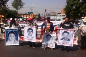 La movilizaci�n provoc� el cierre de los carriles centrales de la calzada Zaragoza por parte de elem