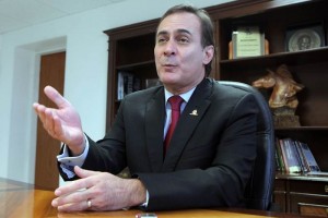 El l�der empresarial dijo que la investigaci�n de la presunta corrupci�n en torno a OHL debe compren