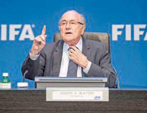 Castillo de Blatter se tambalea Castillo de Blatter se tambalea