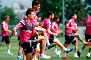 Hern�ndez, con un valor aproximado a los 11 mdd, funcion� en el acto improvisado de Carlo Ancelotti 