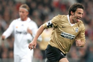 En la fase de grupos de la campa�a 2008-09, Alessandro del Piero le peg� al Madrid con un doblete. 